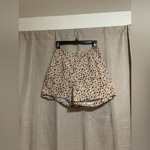 Fighting Eel | Ava Sky Shorts Gemma Leopard Print Size Medium